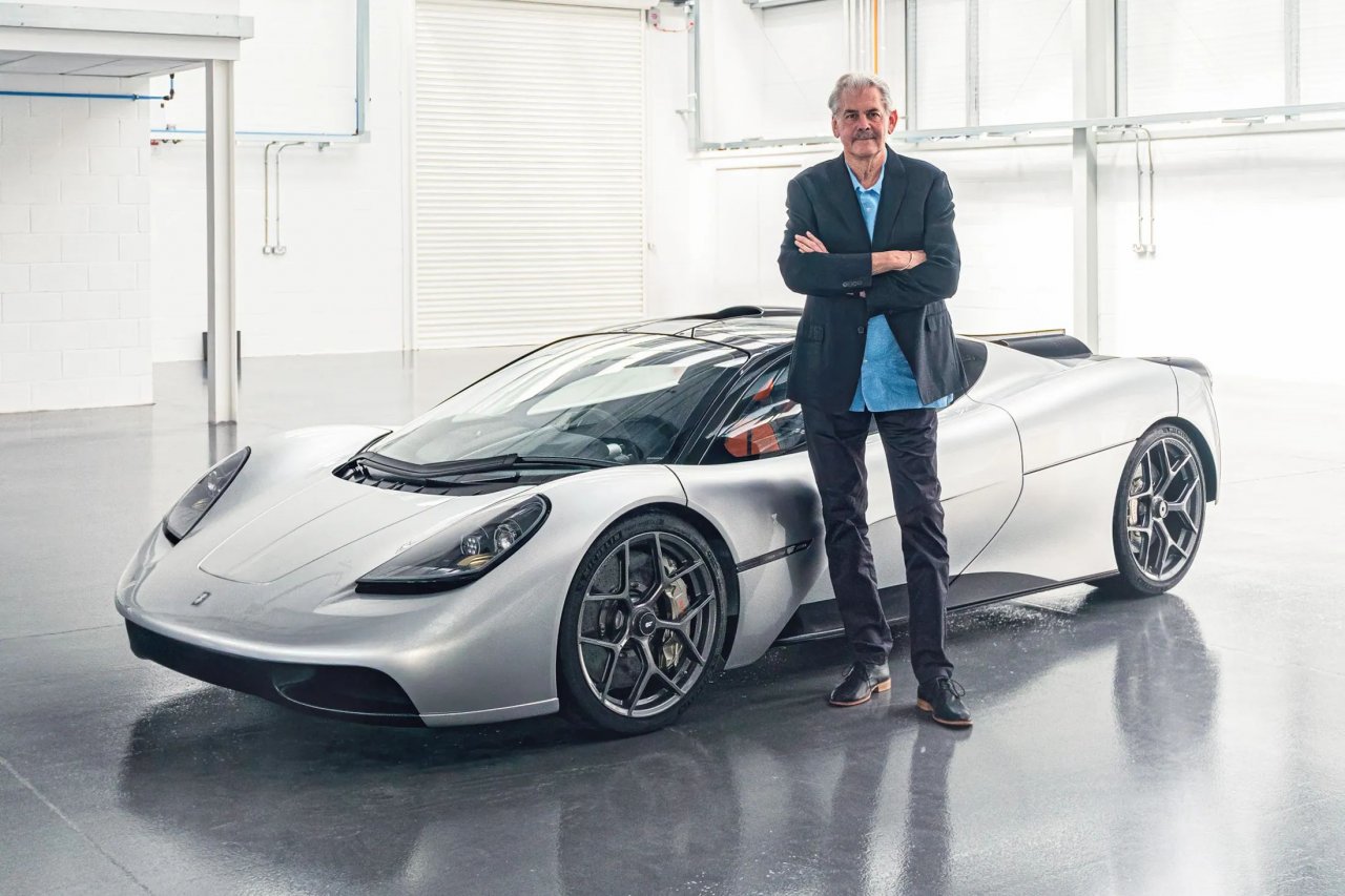 Gordon Murray je mnoga leta pozneje ustanovil svojo tovarno in ustvaril t50, ki je pravi naslednik F1.