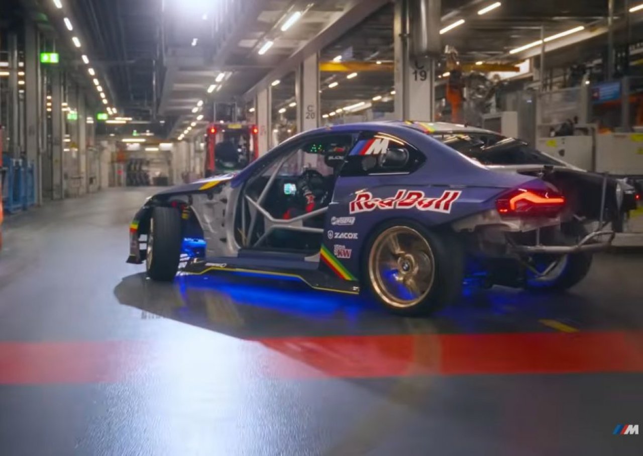 Zažiganje gum v proizvodni hali