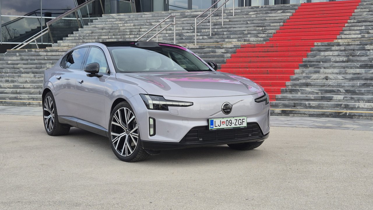 Butični električni potovalnik za začetnih 72 tisočakov