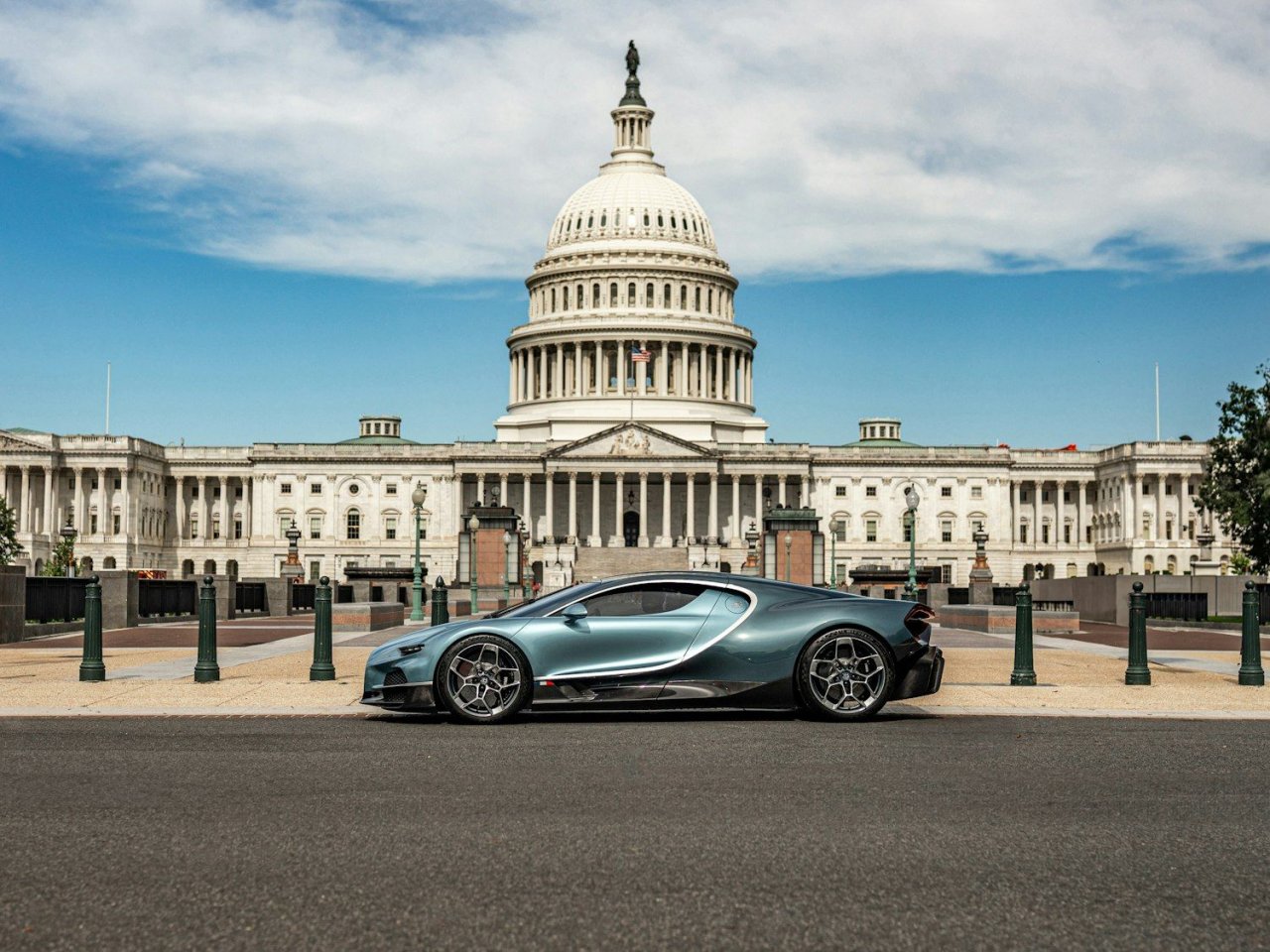 Bugatti v celoti v roke Hrvatov