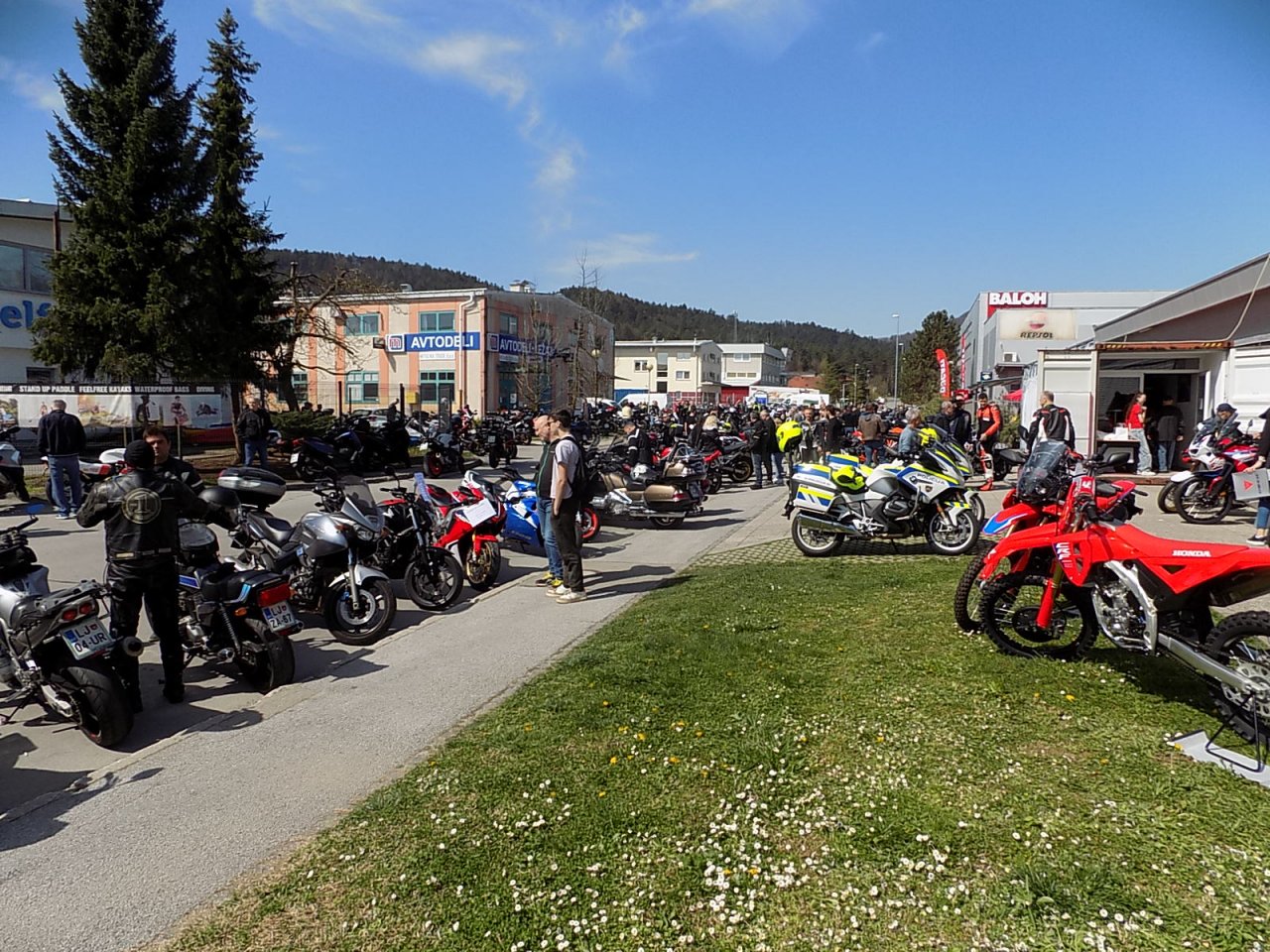 Motoristična sezona se začenja v velikem slogu