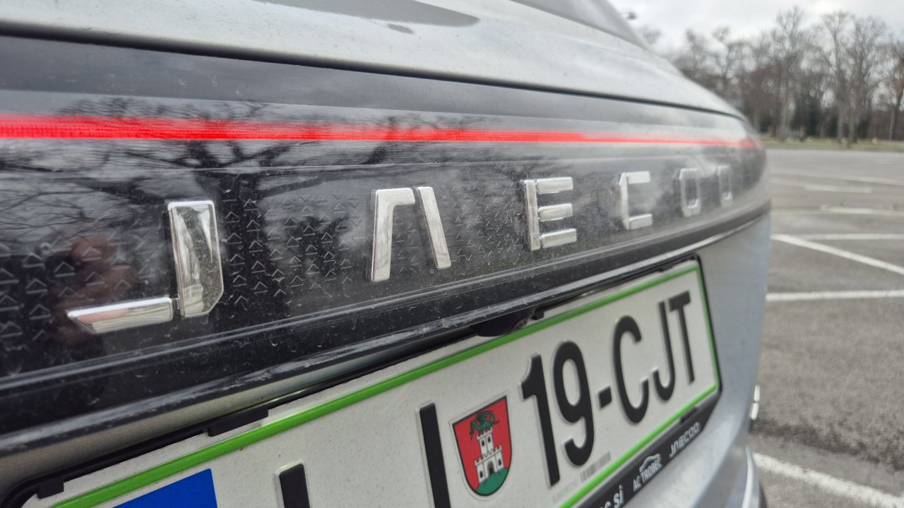 Posebnež, ki vzbuja veliko zanimanja med kupci