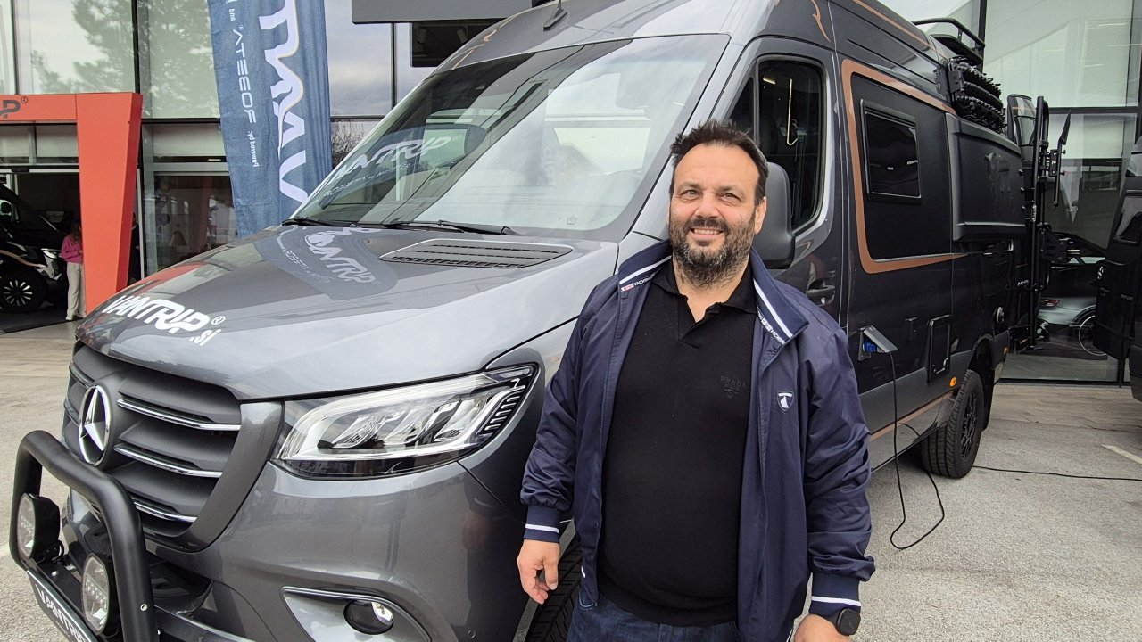 Robeta ima novega lastnika, na Brezovici tudi nov salon